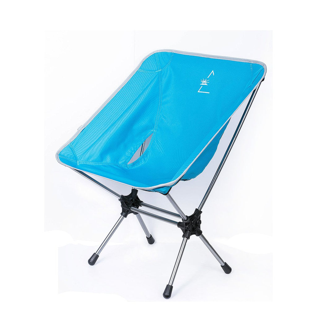 SMALL FOLDING CHAIR