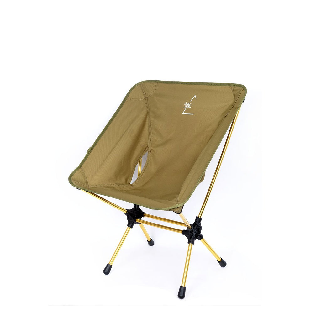 SMALL FOLDING CHAIR