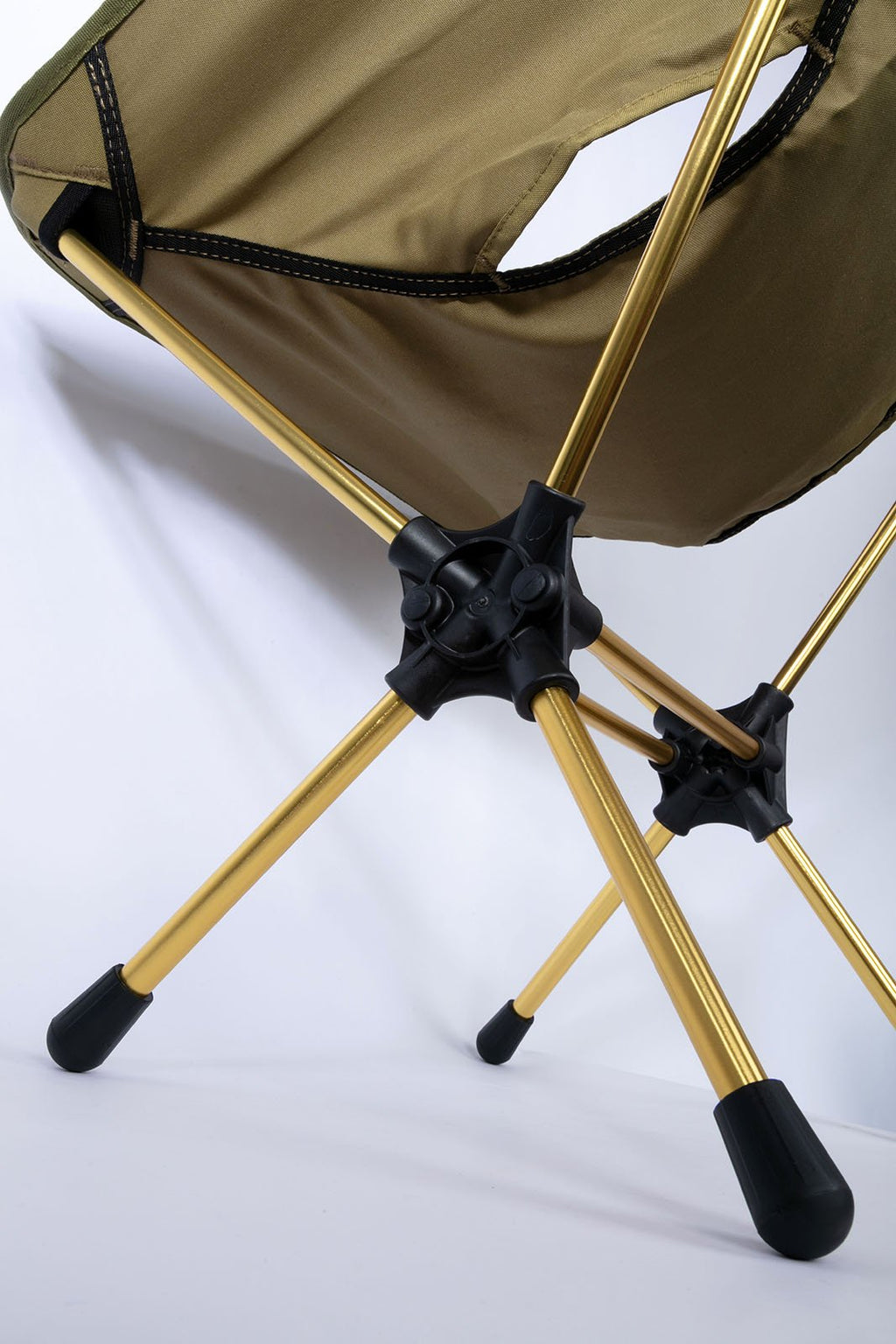 SMALL FOLDING CHAIR